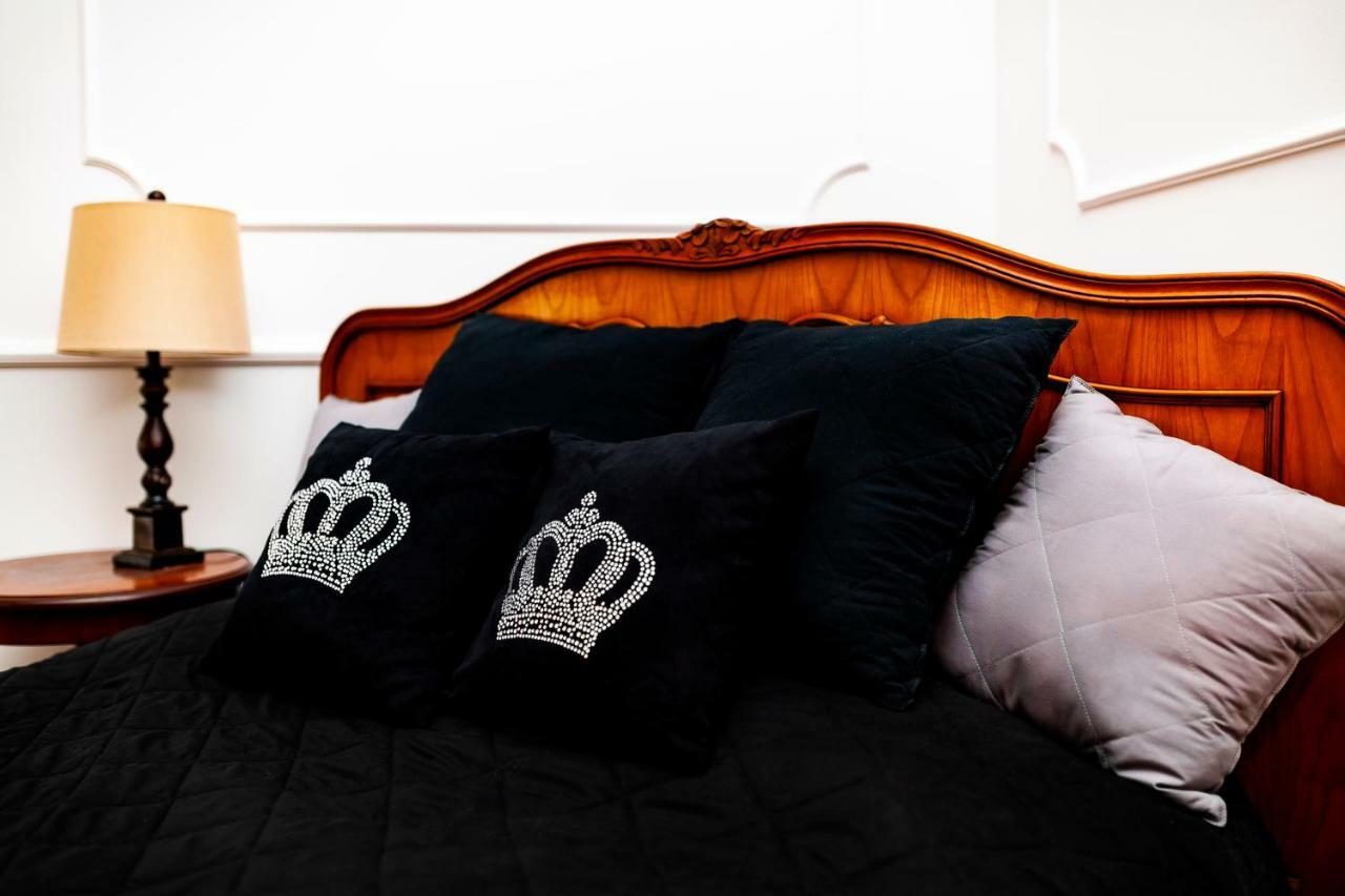 Royal Apartment Λοτζ Εξωτερικό φωτογραφία