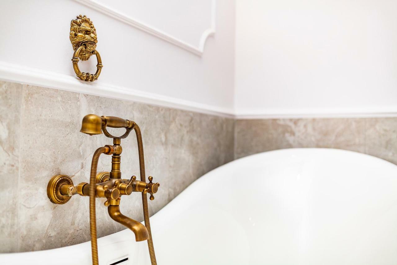 Royal Apartment Λοτζ Εξωτερικό φωτογραφία